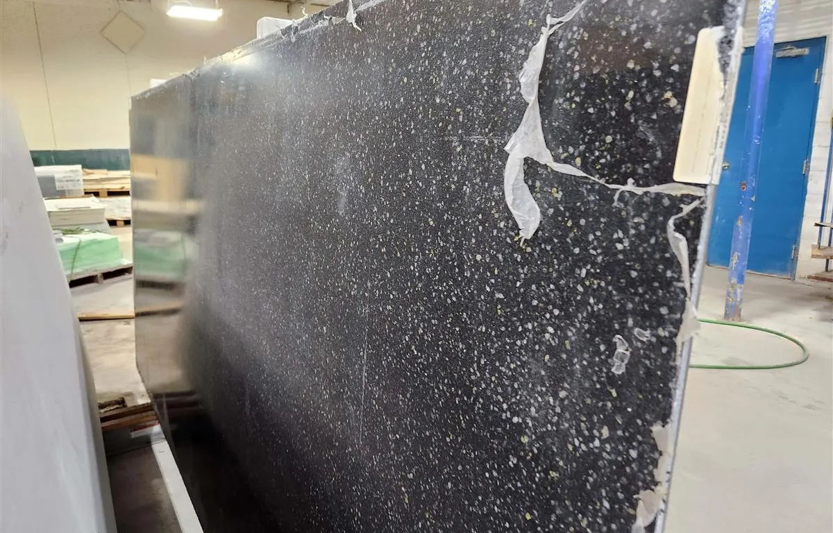 HanStone Hazel Black Quartz Slab
UNRESERVED