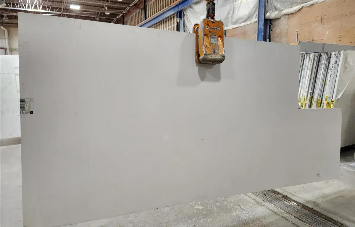 Silestone Iconic White Quartz Slab
UNRESERVED