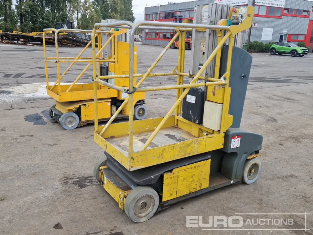 JLG Toucan JUNIOR 8B