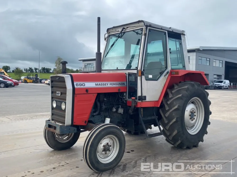 Massey Ferguson 690