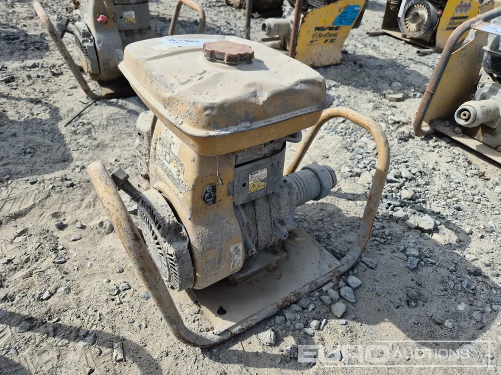Robin Concrete Vibrator (GCC DUTIES NOT PAID)