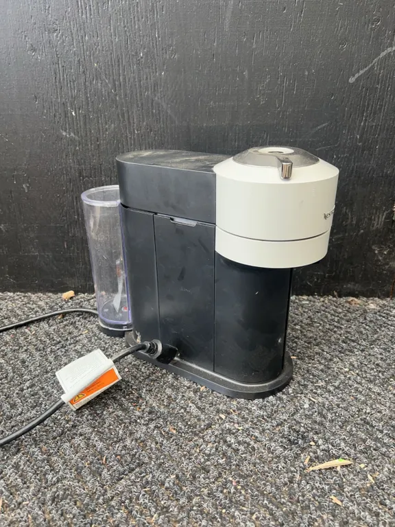 Nespresso Vertuo Coffee Machine With Water Tank