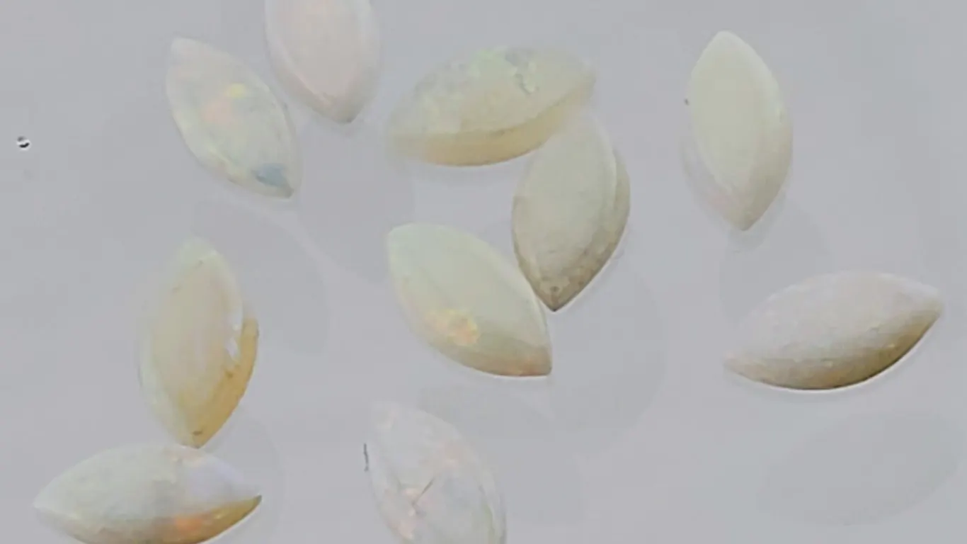 Lightning Ridge Opal Parcel (1.5 ct total, 6×3.5 mm)