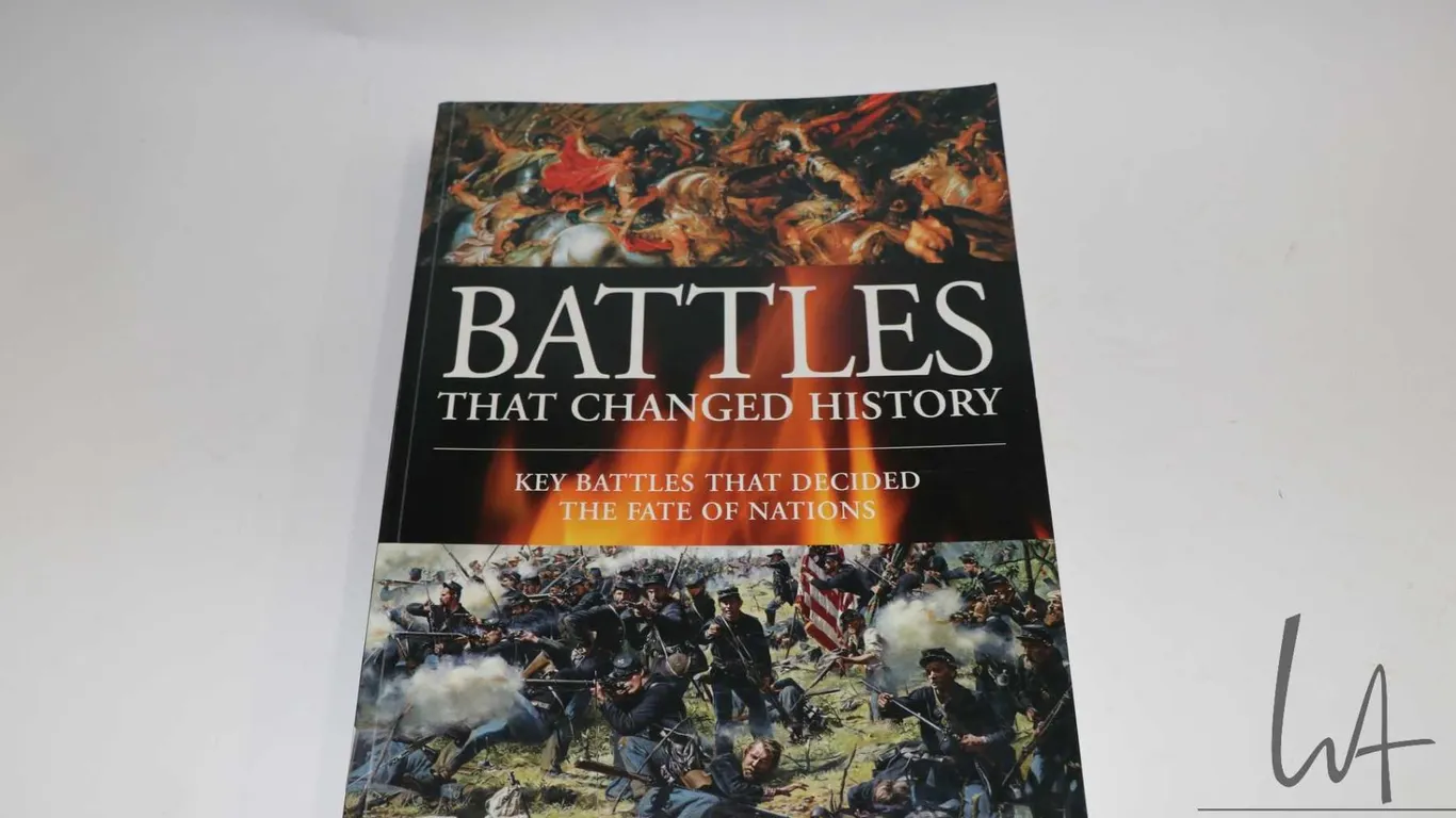 Hardcover book "Battles that Changed History: Key battles That Decided The Fate of Nations" Amber Bo