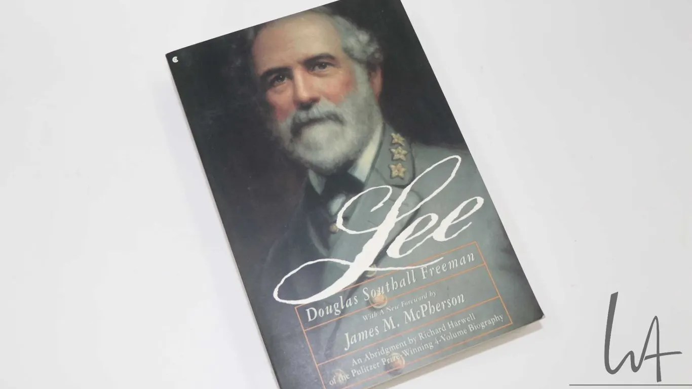 Softcover "Lee" by Douglas Southall Freeman