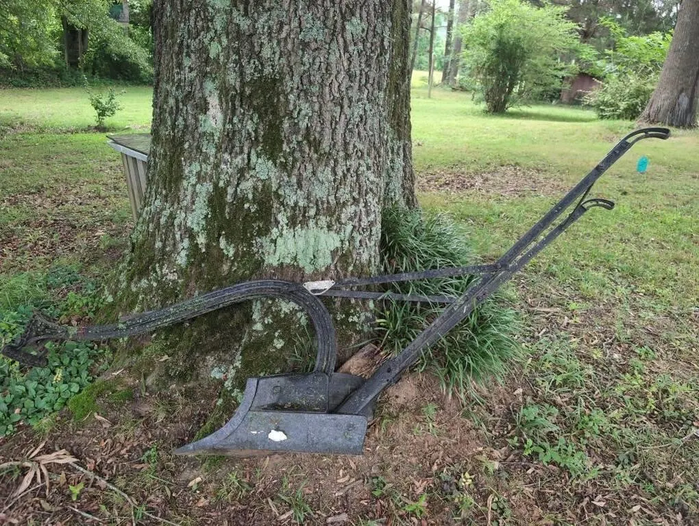 Antique Oliver cast iron walk behind plow