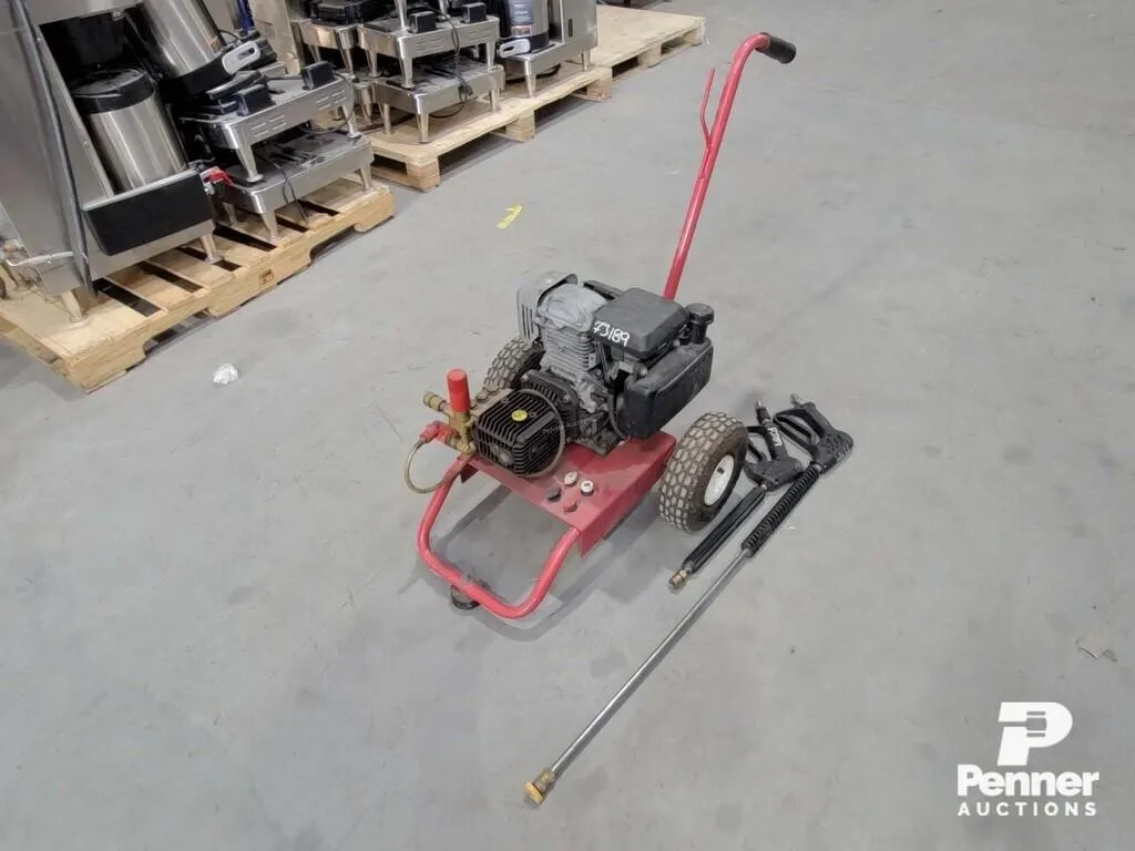 Pressure Washer W/ Honda Engine, 2 Wands