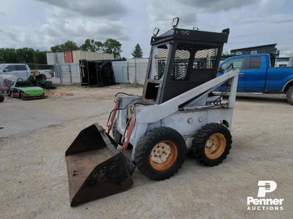 Bobcat Skidsteer w/ Honda Engine