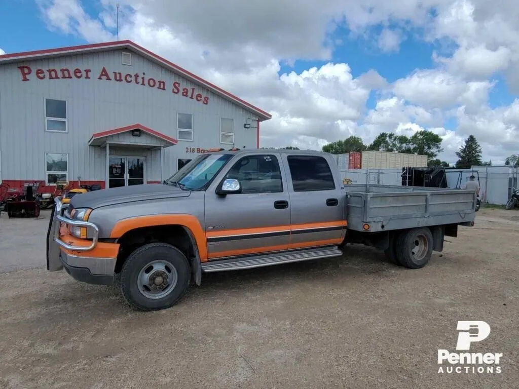 2003 Chevrolet Silverado 3500 Pickup 4WD V8, 6.6 T