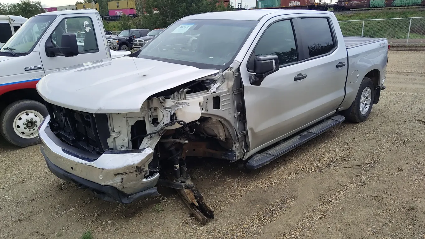Non-Operable 2019 Chevrolet Silverado 1500 4x4 Work Truck 4dr Crew Cab 6.6 ft. SB