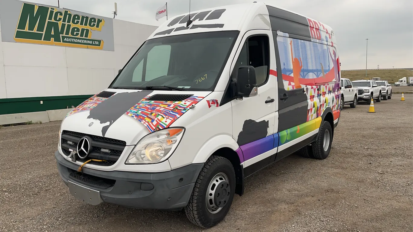 2012 Mercedes-Benz Sprinter 3500 144 WB 3dr DRW Cargo Van Cargo Van