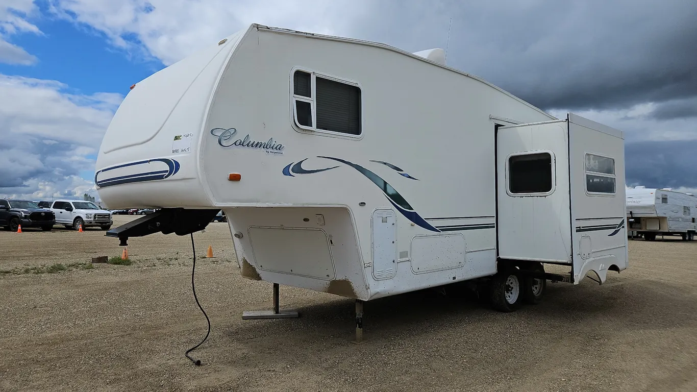 2001 Keystone Columbia 245RLS T/A 5W