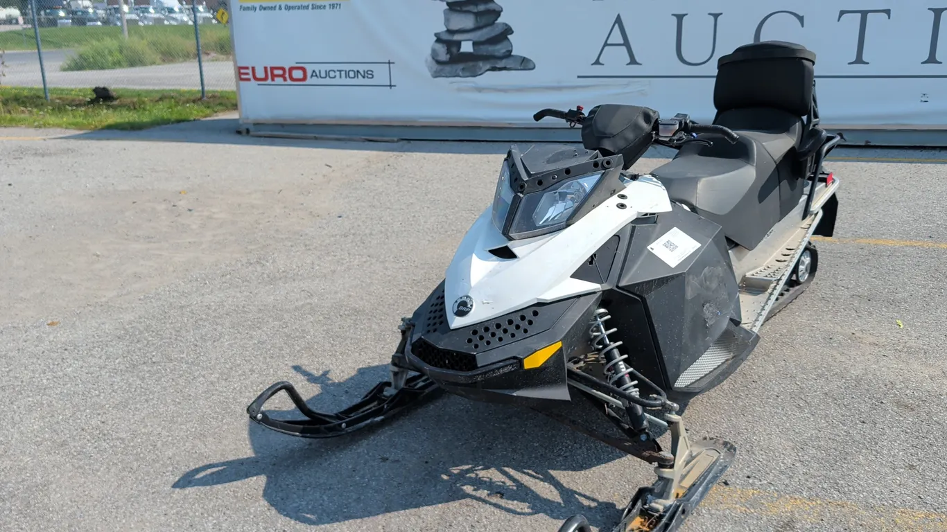 2013 Ski-Doo Grand Touring Sport