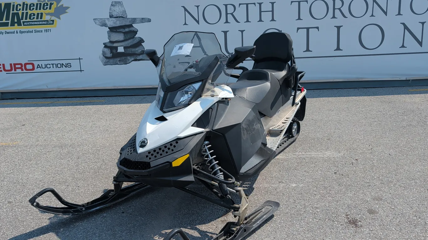 2013 Ski-Doo Grand Touring Sport