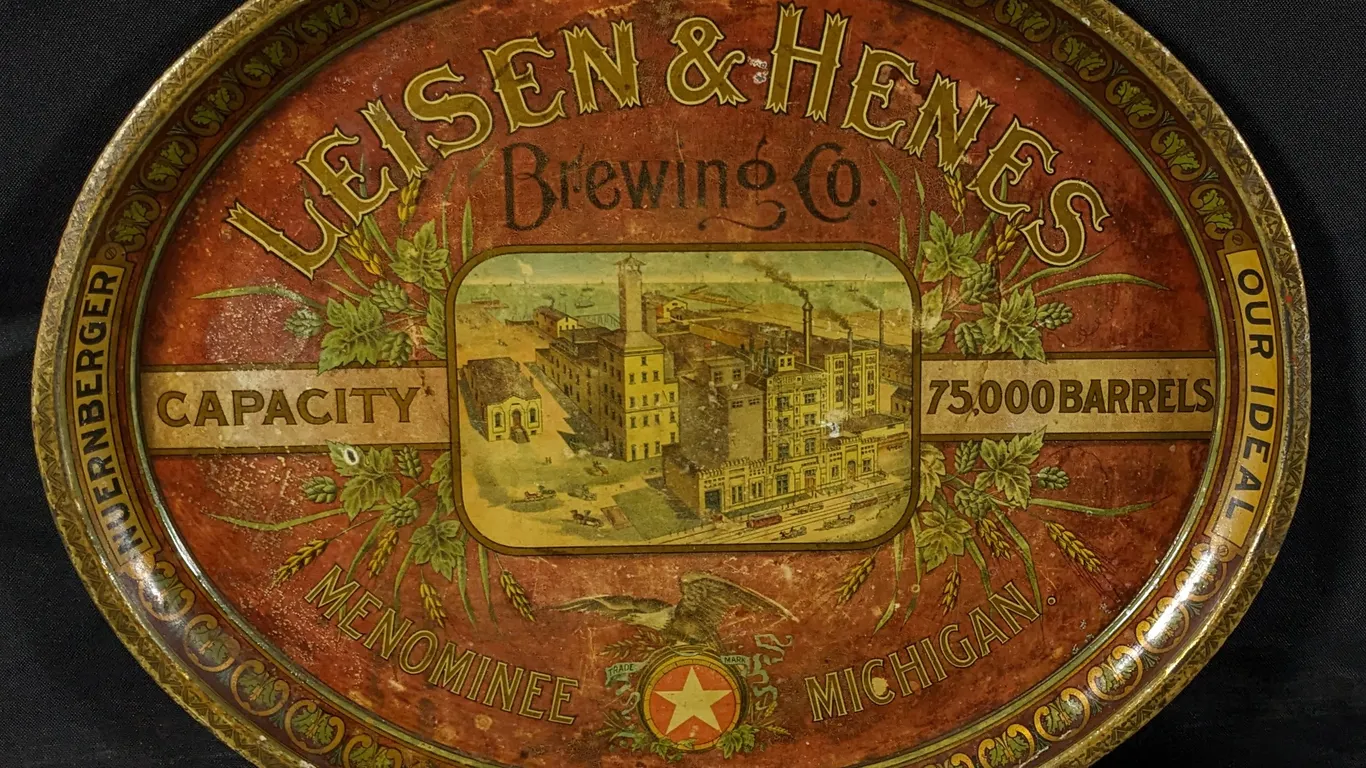 PRE PRO BEER TRAY LEISEN & HENES BREWING CO MENOMINEE MICHIGAN
