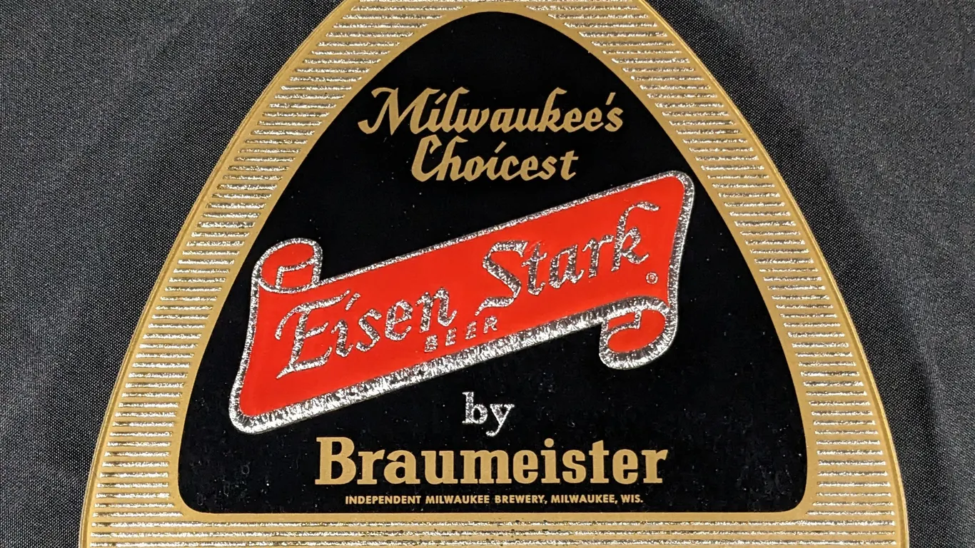 GLASS SIGN MILWAUKEE'S CHOICEST EISEN STARK BEER BRAUMEISTER WISCONSIN
