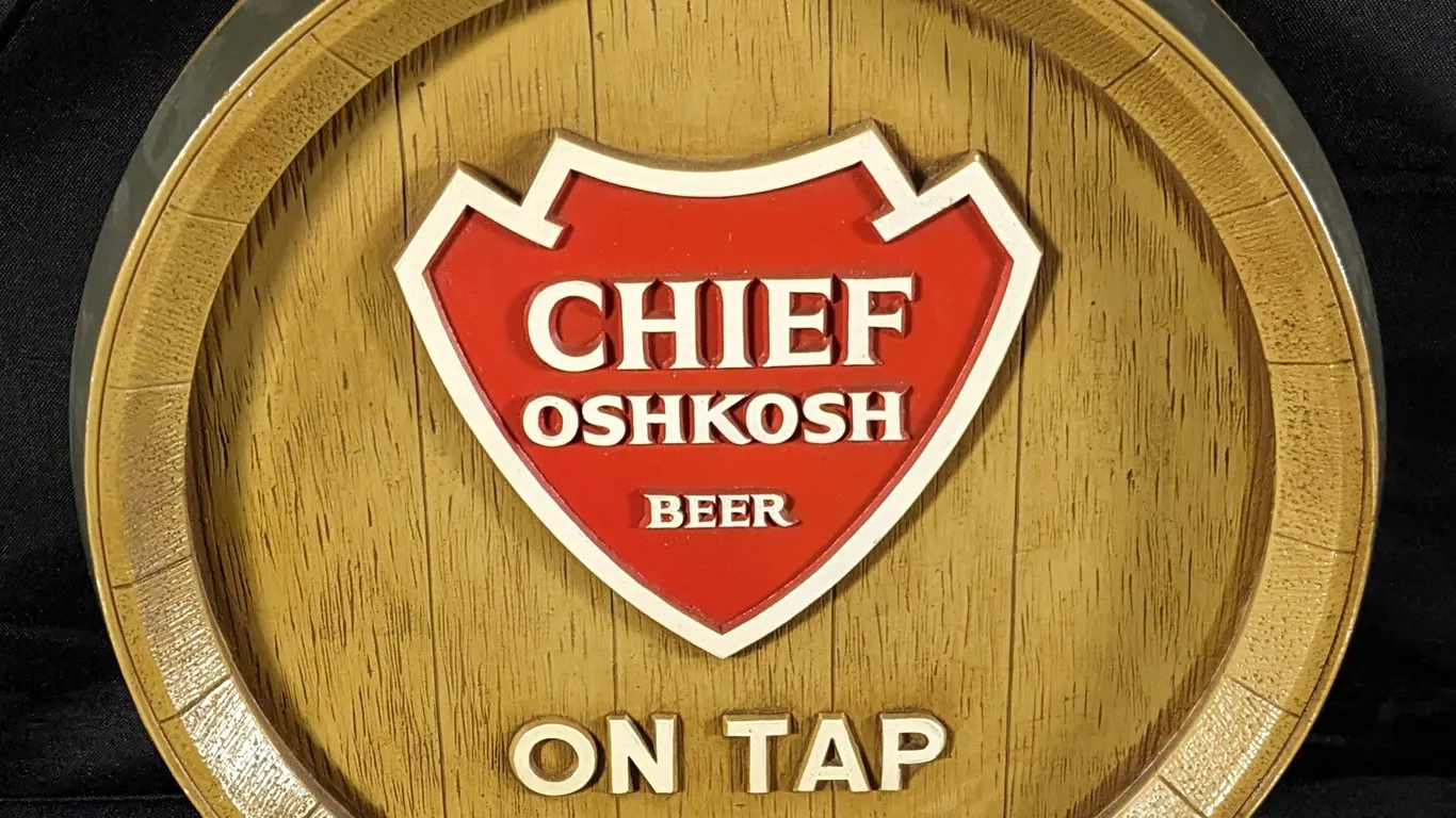 PLASTER BEER BARREL SIGN CHIEF OSHKOSH BEER ON TAP