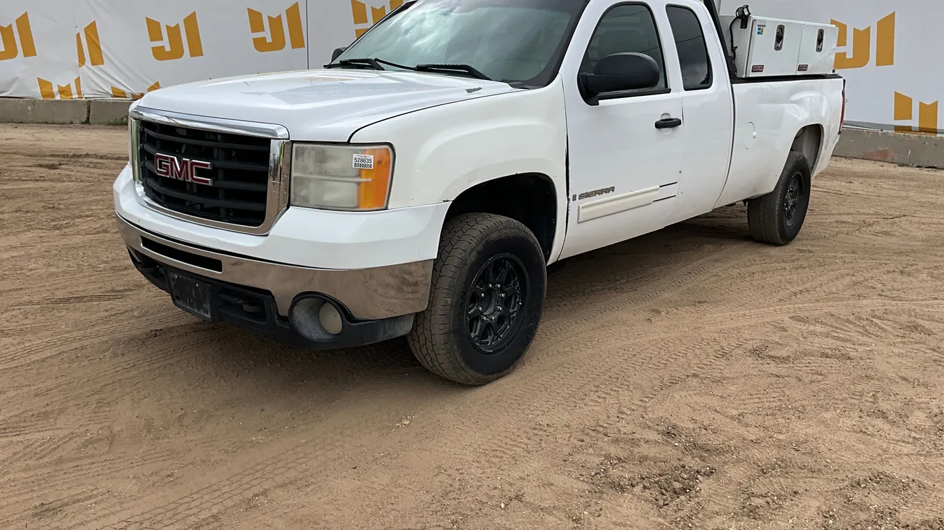 2007 GMC SIERRA 2500 EXTENDED CAB 4X2 PICKUP VIN: 1GTHC29K17E546099