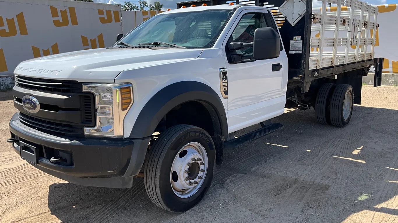 2019 FORD F-450 XL SD VIN: 1FDUF4GY1KEC92441 S/A STAKE TRUCK