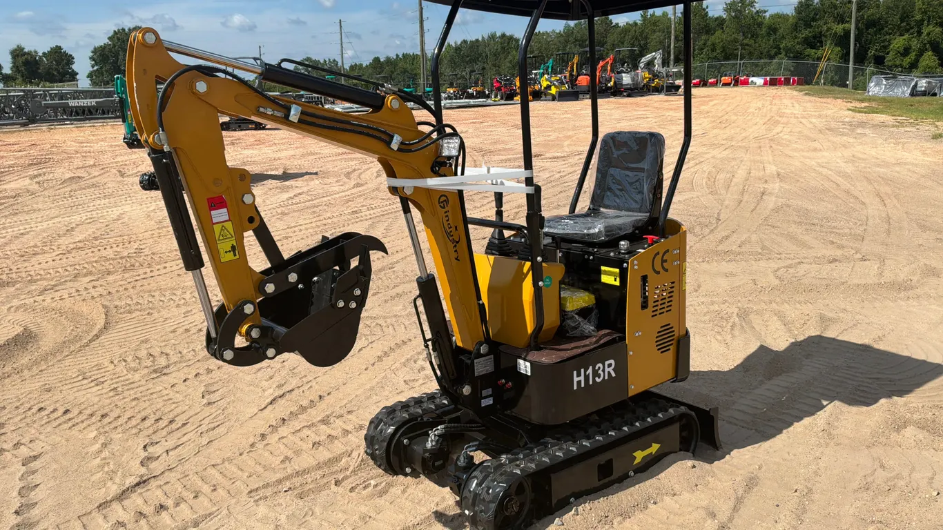 UNUSED 2026 CFG H13R MINI EXCAVATOR SN: H13R2026A30415002