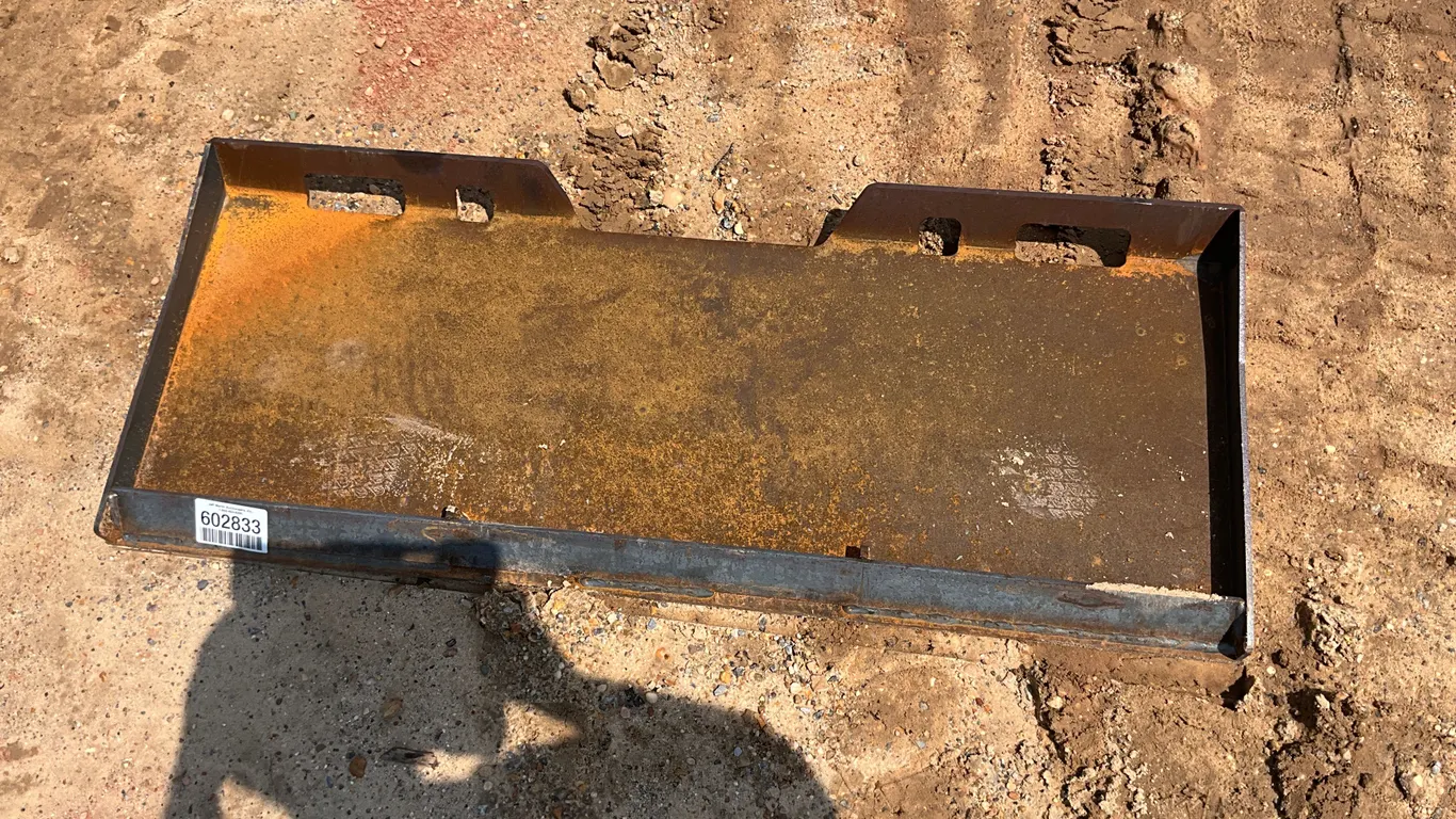 UNUSED WOLVERINE MOUNTING PLATE
