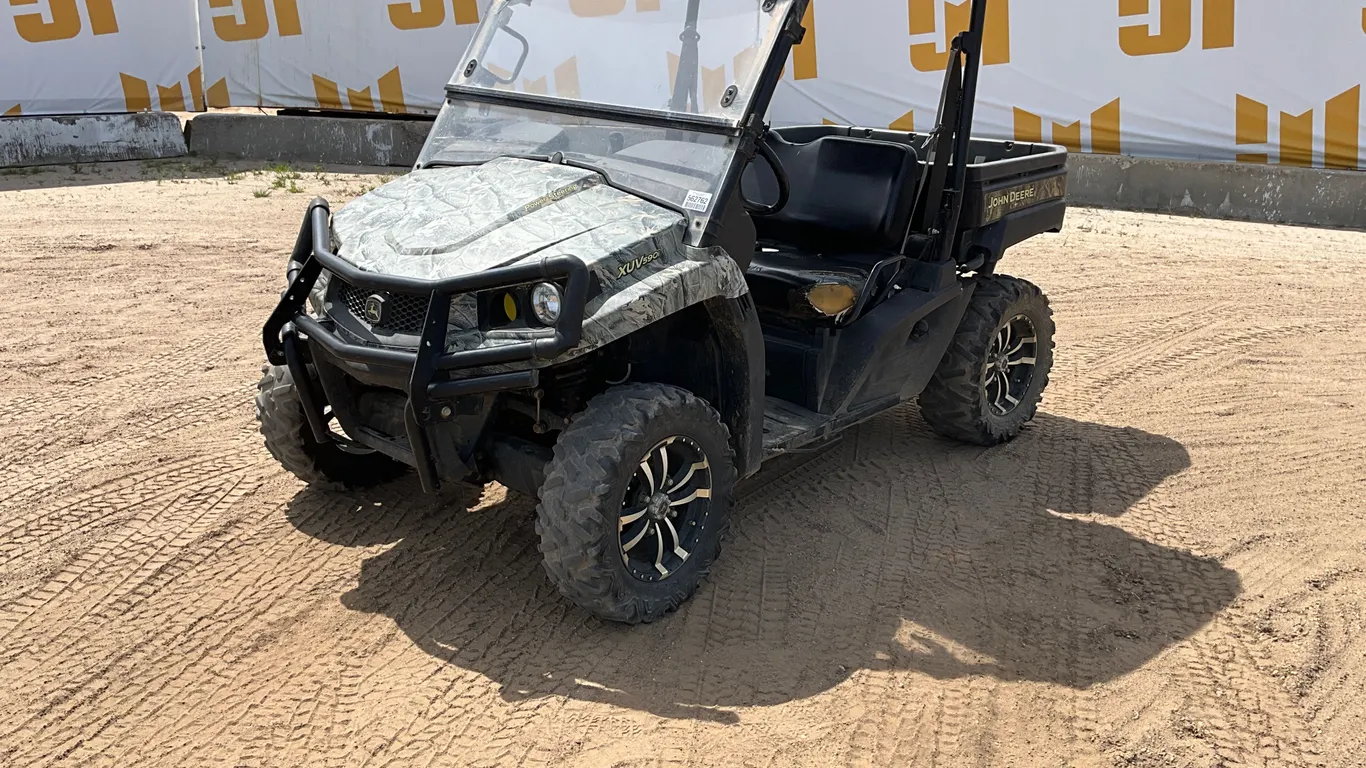 2016 JOHN DEERE XUV 590I 4X4 UTV SN: 1M0590TECGM013186