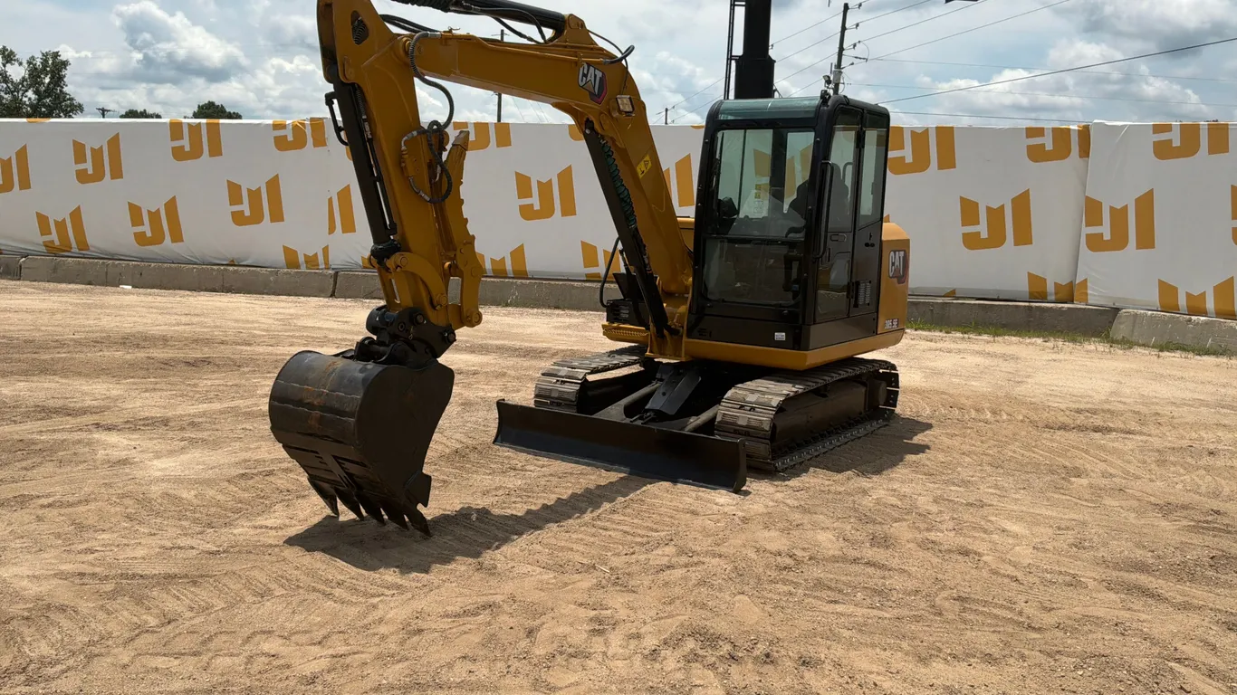 2021 CATERPILLAR 305.5E2 MINI EXCAVATOR SN: CAT3055EEWE213513