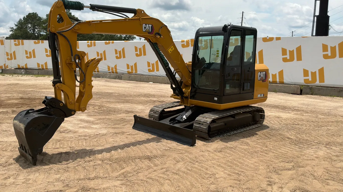 2022 CATERPILLAR 305.5E2 MINI EXCAVATOR SN: CAT3055EVWE216323