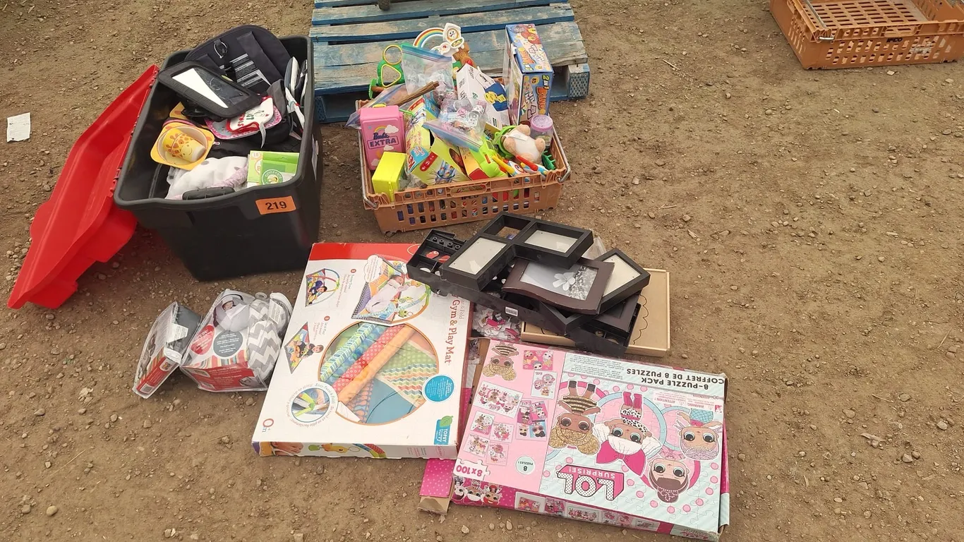 Miscellaneous lot of puzzles, toys and more