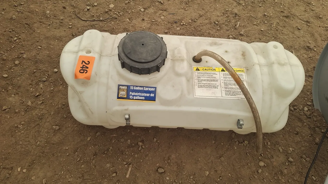 15 Gallon sprayer tank