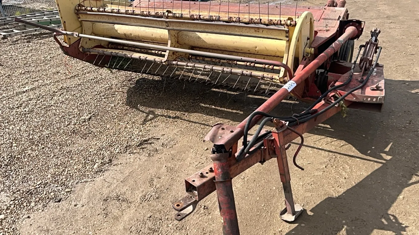 NH 495 9' HAYBINE - s/n 617029 - MANUAL IN OFFICE