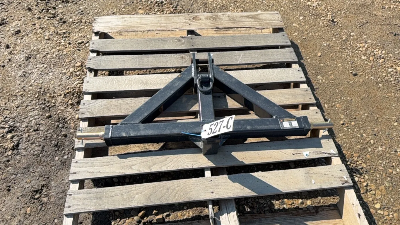 NEW/UNUSED WOLVERINE TQH-26-02C 3 PT QUICK HITCH - s/n ZW-05298