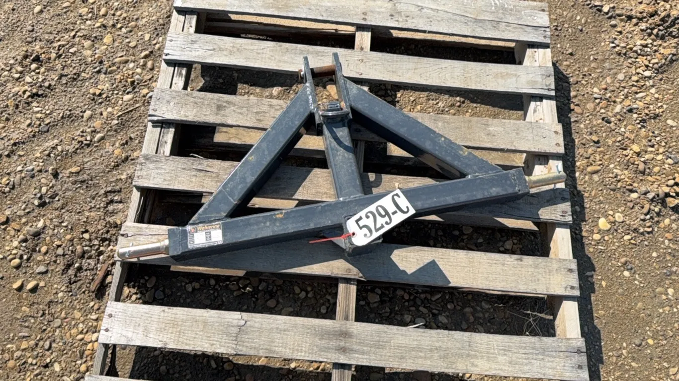 NEW/UNUSED WOLVERINE TQH-26-02C 3 PT QUICK HITCH - s/n ZW-05343