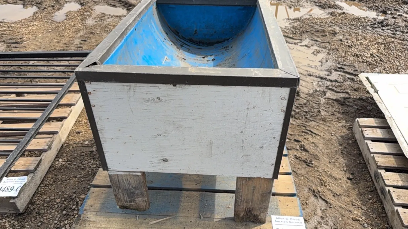 FEED TROUGH 37 1/2" x 26 1/2" x 28" (H)