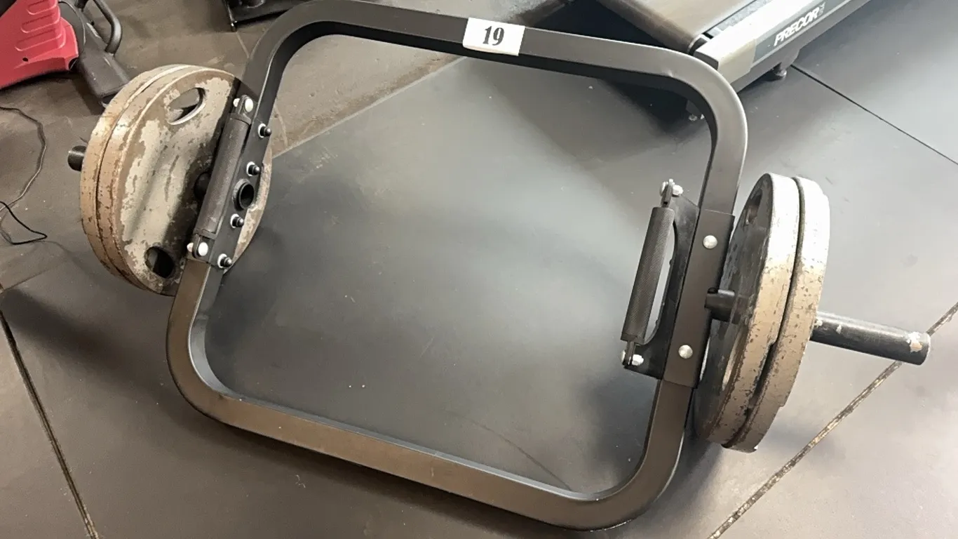 NORTHERN LIGHTS HEX/TRAP BAR, IRON PLATES (180 LBS) & CLIPS