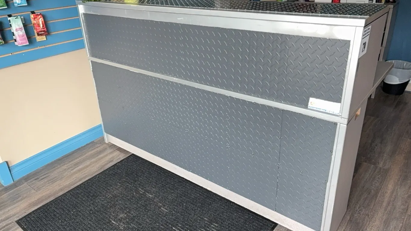 71"Wx35.5"Dx44"H RECEPTION DESK - CONTENTS NOT INCLUDED