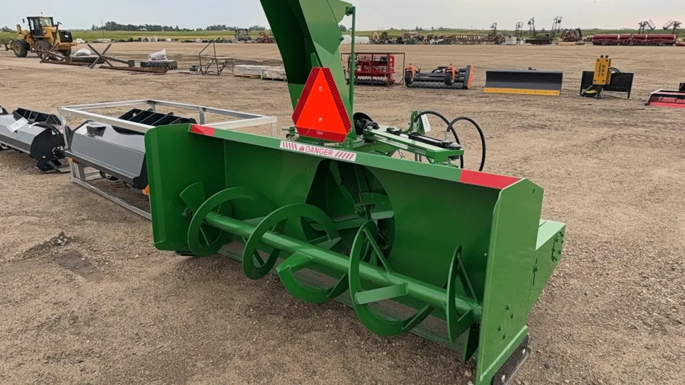 ID 4662 Frontier Snow Blower