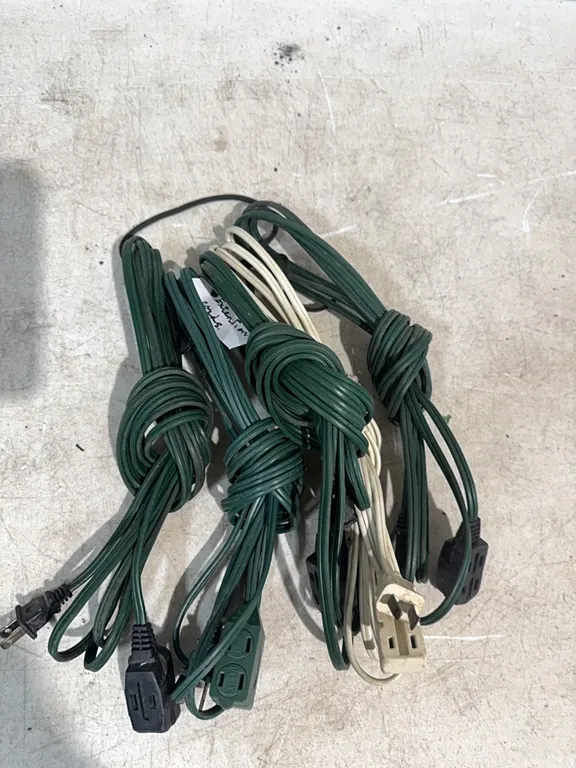 5 15’ extension cords