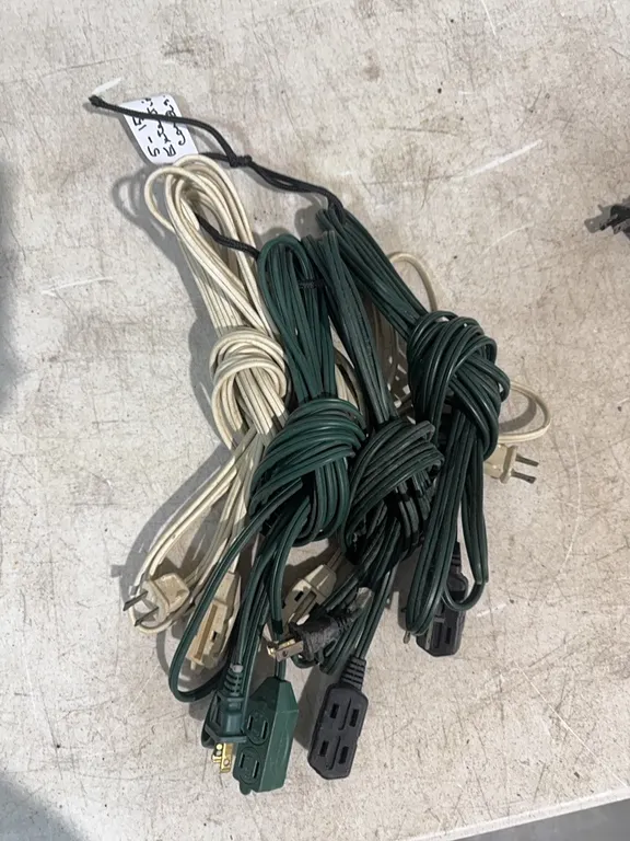 5 15’ extension cords