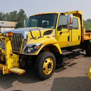 2010 International WorkStar 7300 Crew Cab Dump Truck/26-40-0340-V