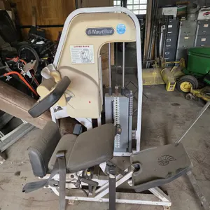 (#11) Nautilus Lower Back Exercise Machine