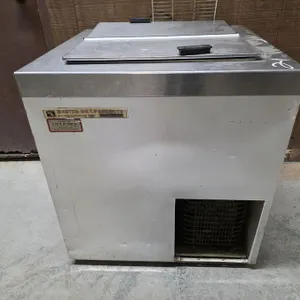 (#21) Master-Bilt Ice Cream Freezer Cabinet
