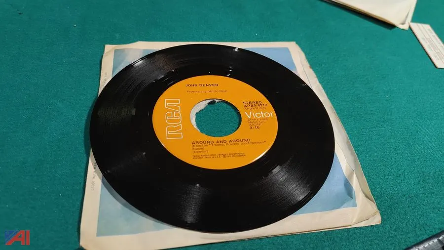 John Denver 45 – “Sunshine on My Shoulders/Around and Around”