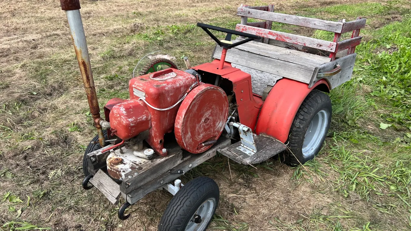 International Harvester 2WD Tractor