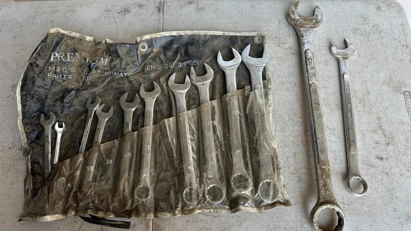 Qty of SAE Wrenches