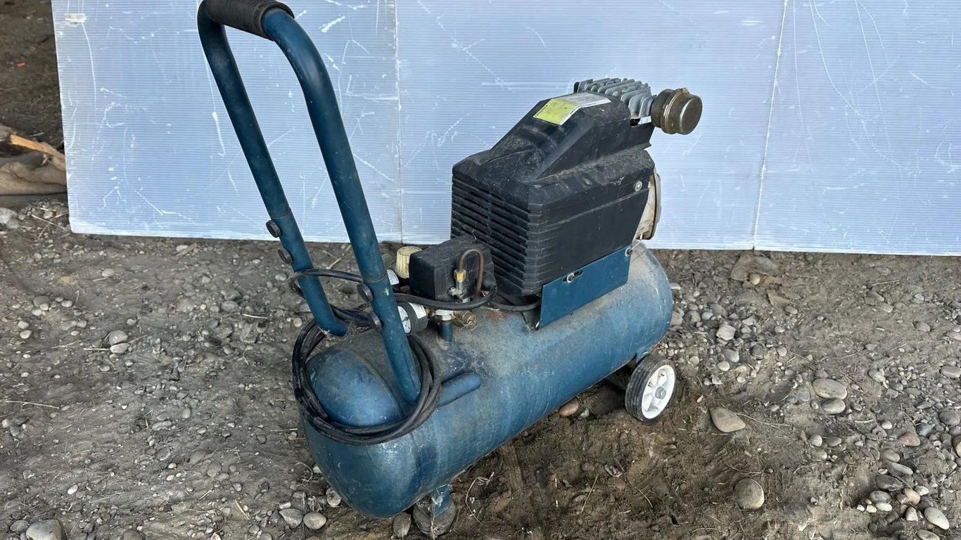 Mastercraft Air Compressor