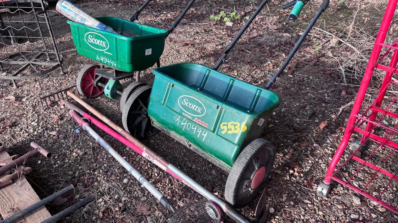 SCOTTS DROP SPREADERS AND VARIOUS GARDENING TOOLS