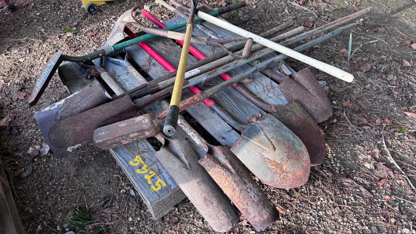 SHOVELS