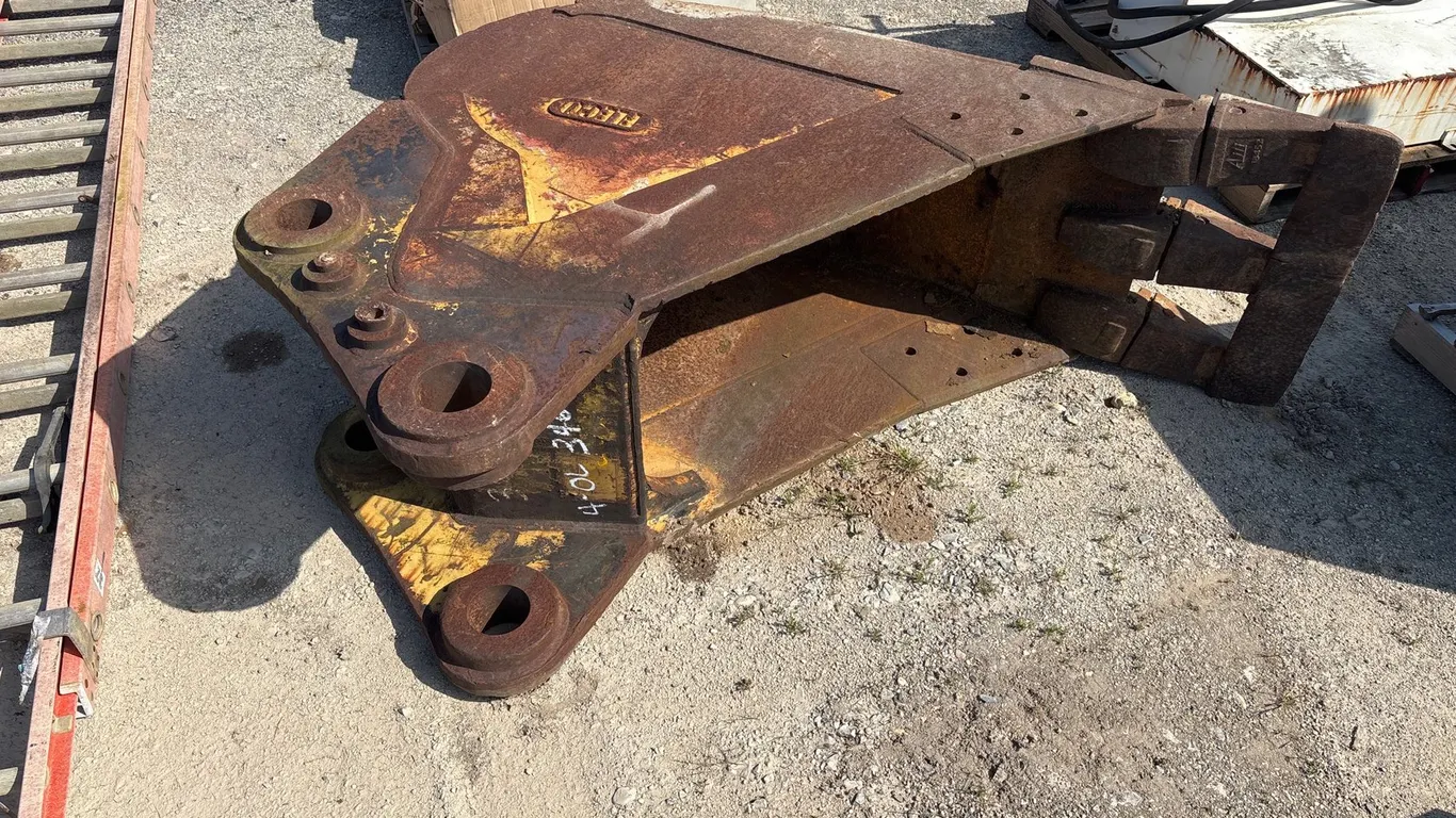 FLECO 24IN DIGGING BUCKET