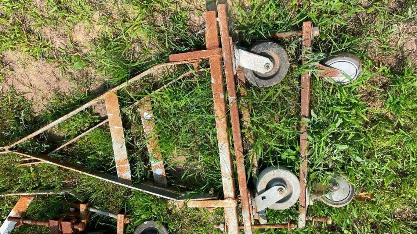 (2) Scaffolding Stage Brackets